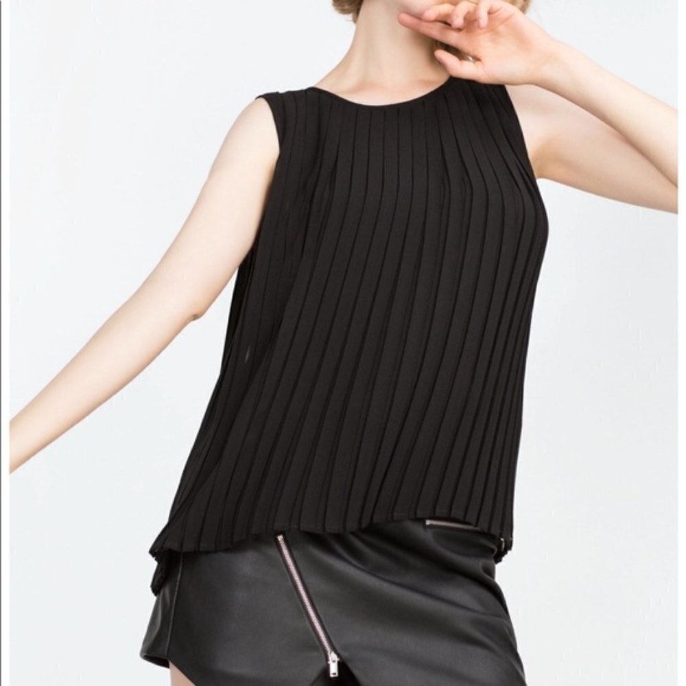 Zara Pleated Sleeveless Blouse Crew Neck Black - Picture 1 of 4